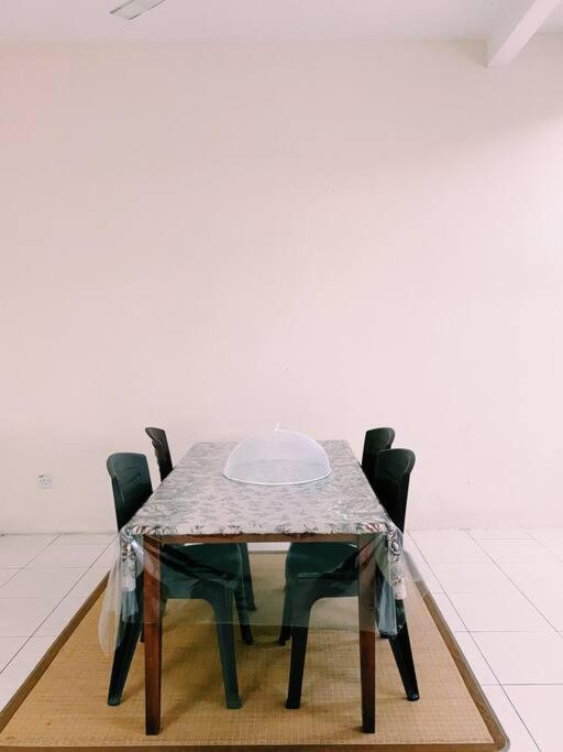 Spacious Cozy Lakeville Homestay 4 Bedrooms All With Aircond Seri Iskandar Exterior foto